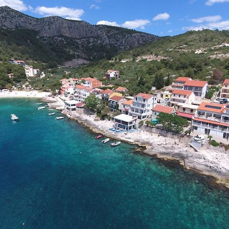 Luxury Bellavista Amazing Sea Holidays With Private Beach & Parking Milna  Zewnętrze zdjęcie