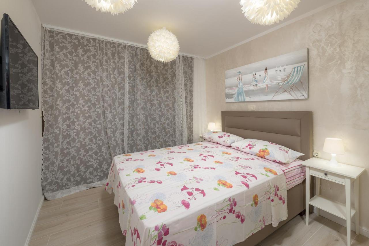 Luxury Bellavista Amazing Sea Holidays With Private Beach & Parking Milna  Zewnętrze zdjęcie