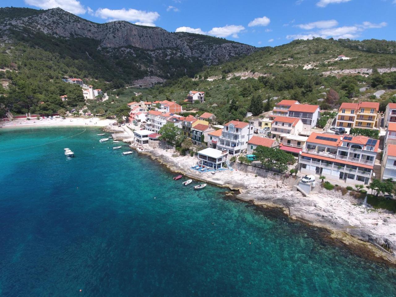 Luxury Bellavista Amazing Sea Holidays With Private Beach & Parking Milna  Zewnętrze zdjęcie