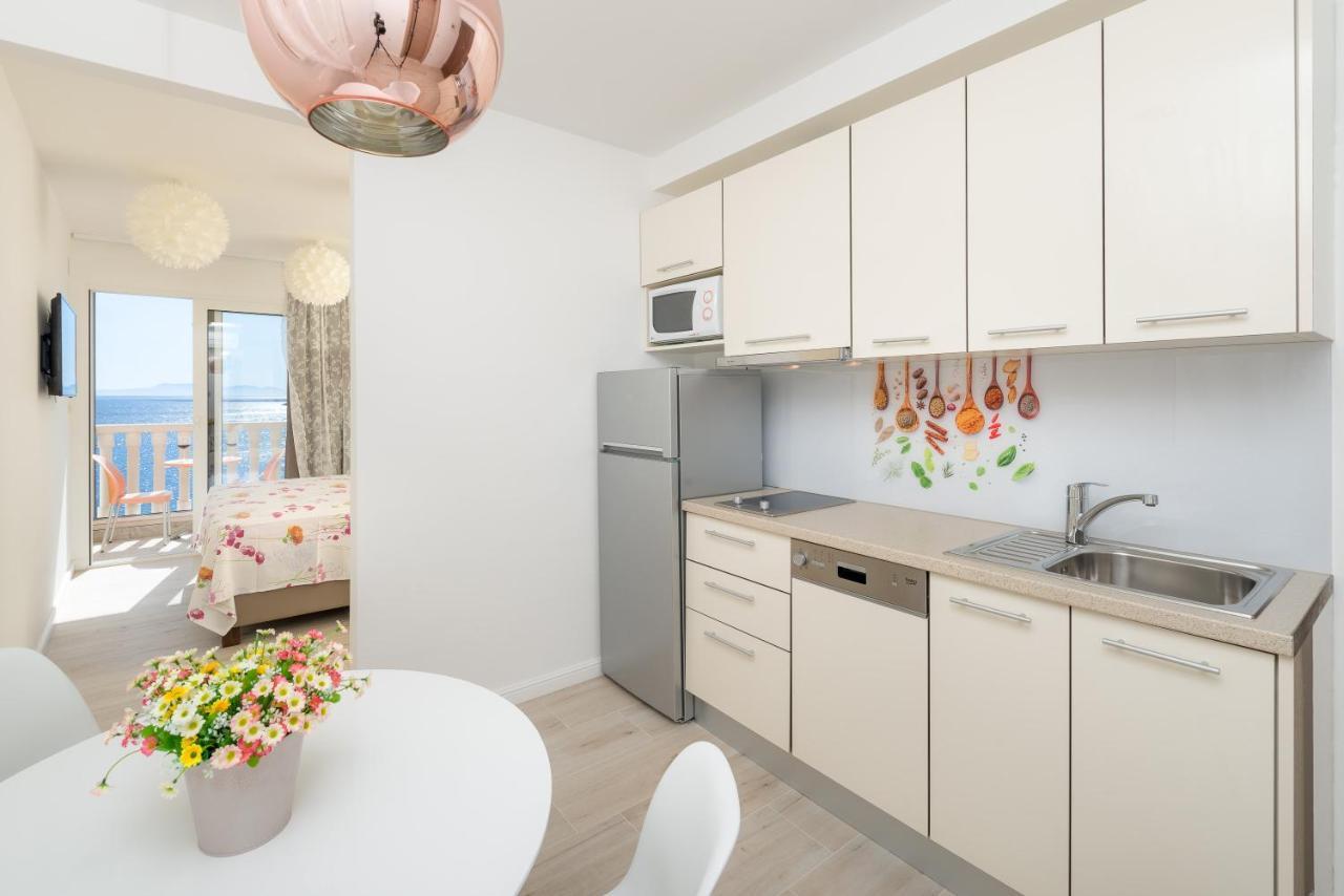 Luxury Bellavista Amazing Sea Holidays With Private Beach & Parking Milna  Zewnętrze zdjęcie