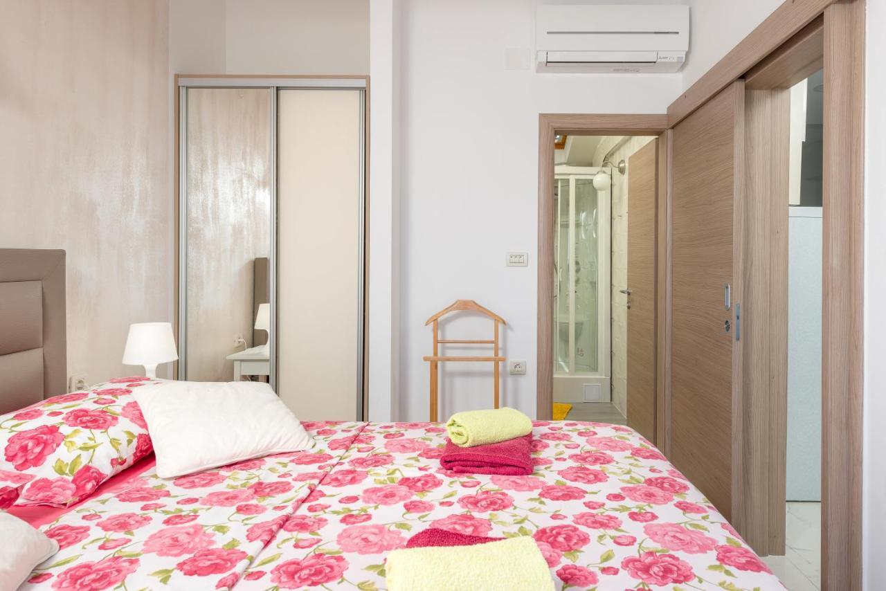 Luxury Bellavista Amazing Sea Holidays With Private Beach & Parking Milna  Zewnętrze zdjęcie
