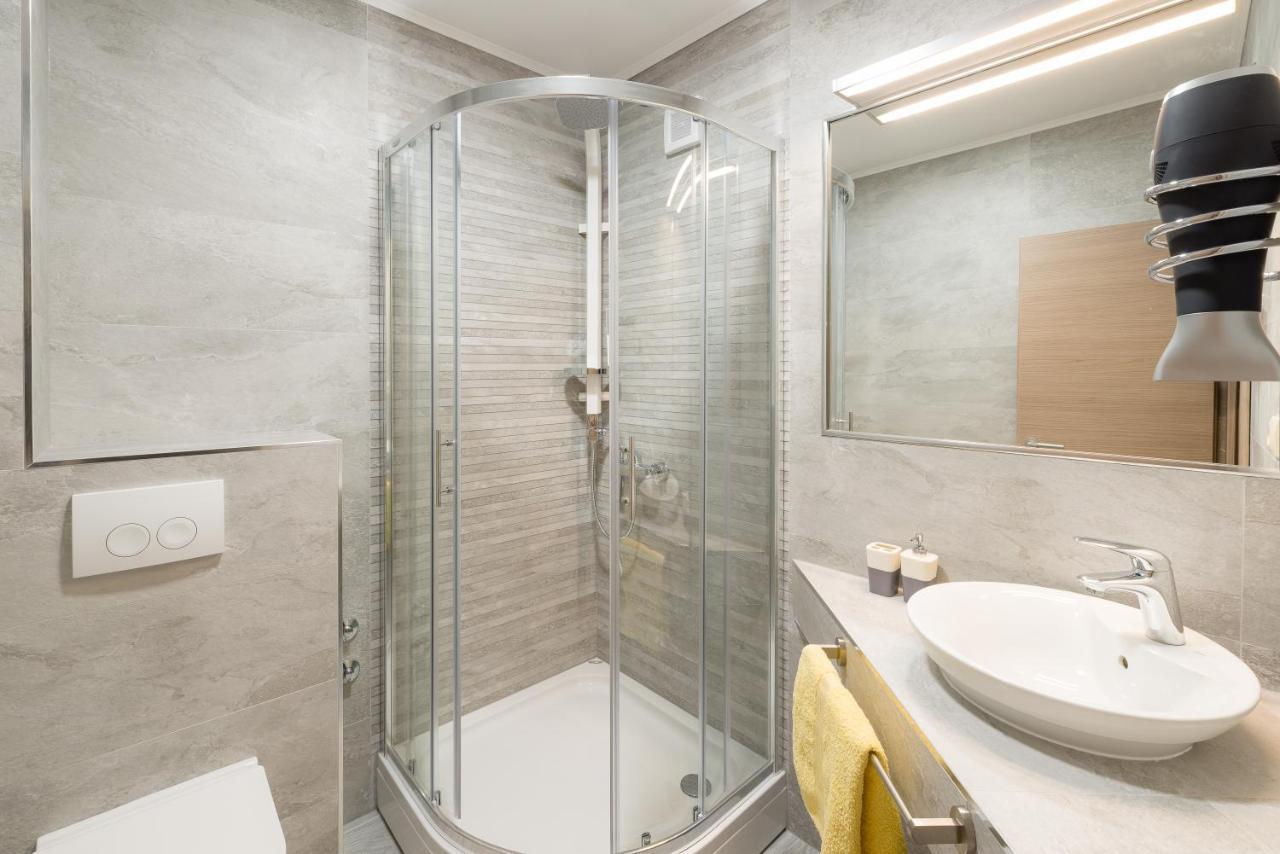 Luxury Bellavista Amazing Sea Holidays With Private Beach & Parking Milna  Zewnętrze zdjęcie