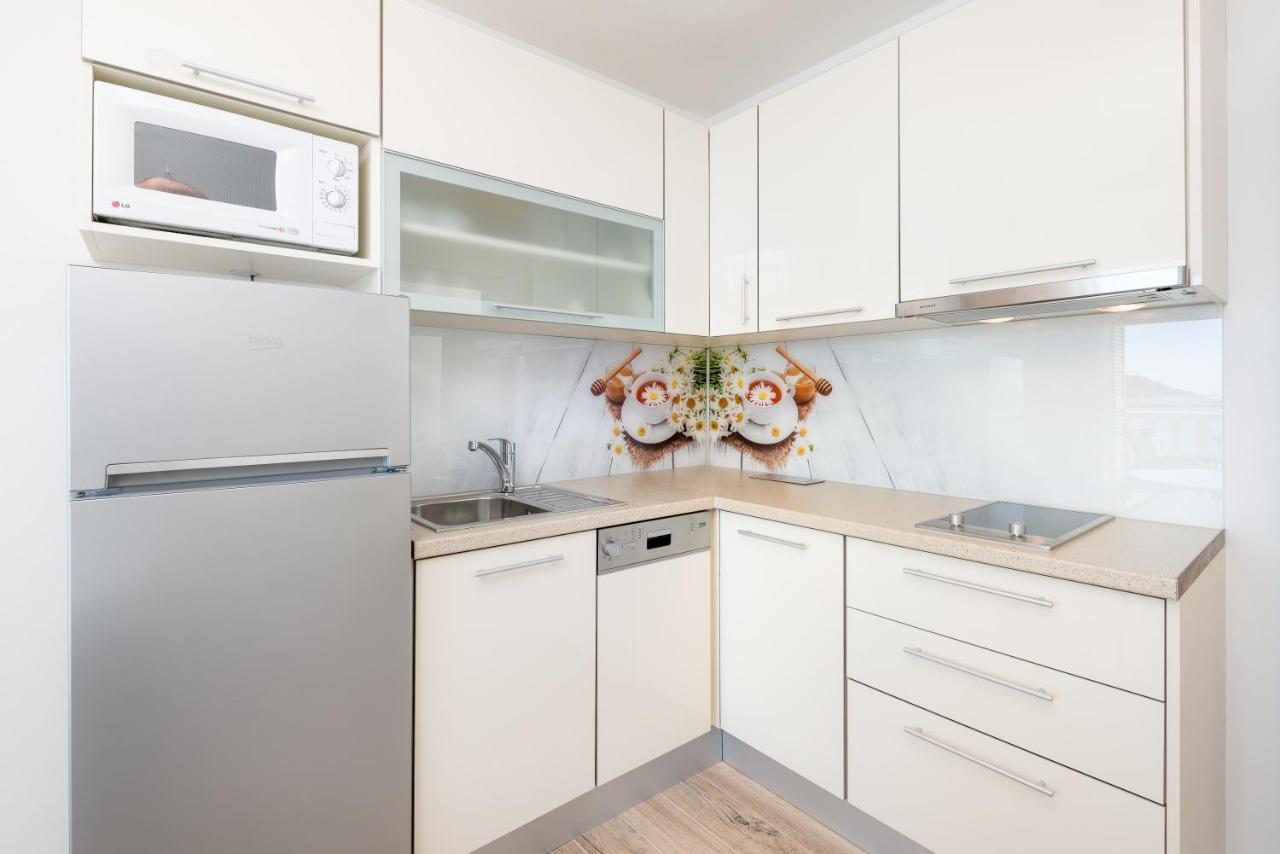 Luxury Bellavista Amazing Sea Holidays With Private Beach & Parking Milna  Zewnętrze zdjęcie