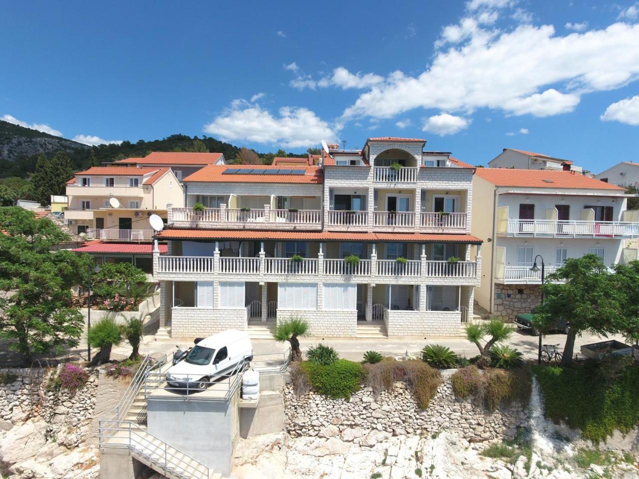 Luxury Bellavista Amazing Sea Holidays With Private Beach & Parking Milna  Zewnętrze zdjęcie