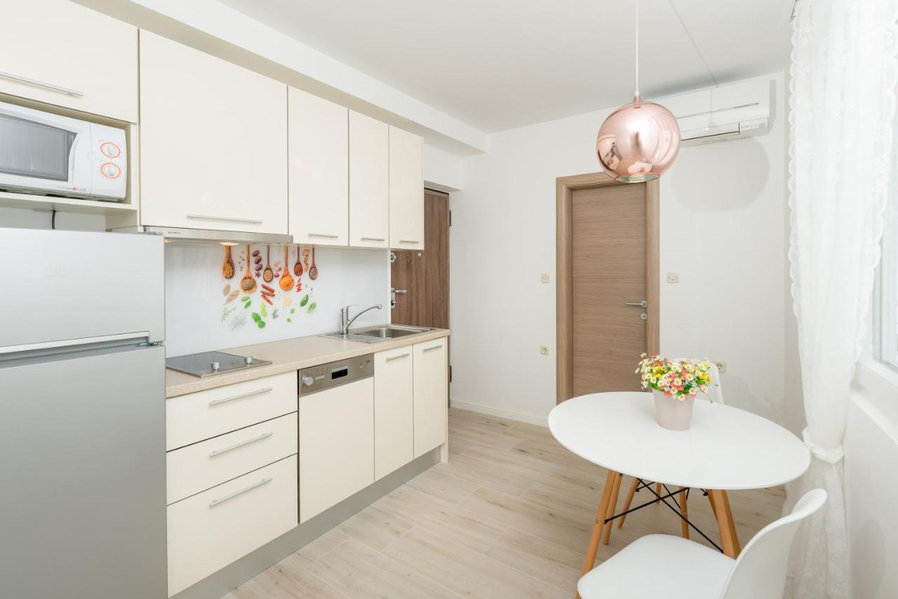 Luxury Bellavista Amazing Sea Holidays With Private Beach & Parking Milna  Zewnętrze zdjęcie