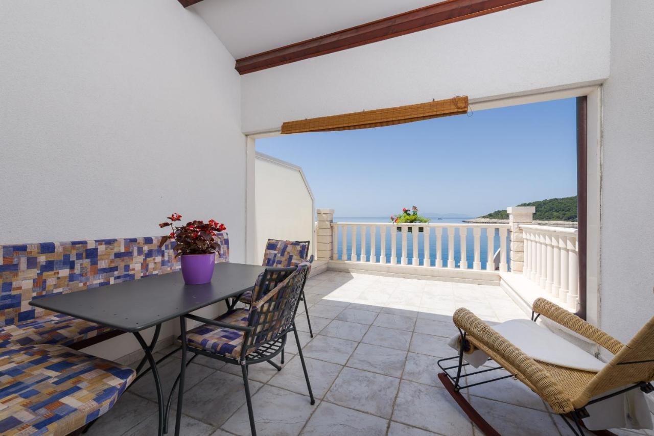 Luxury Bellavista Amazing Sea Holidays With Private Beach & Parking Milna  Zewnętrze zdjęcie