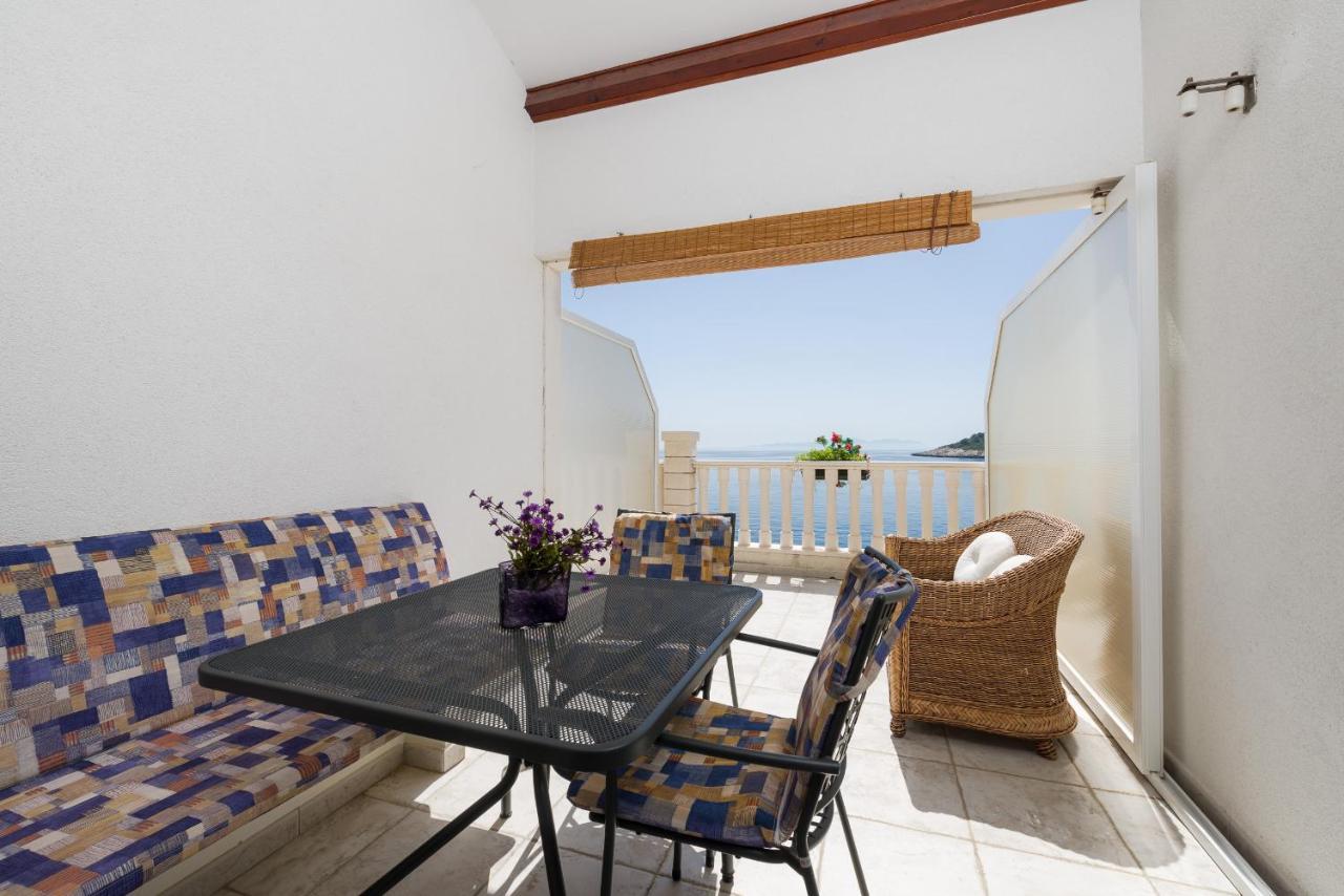 Luxury Bellavista Amazing Sea Holidays With Private Beach & Parking Milna  Zewnętrze zdjęcie