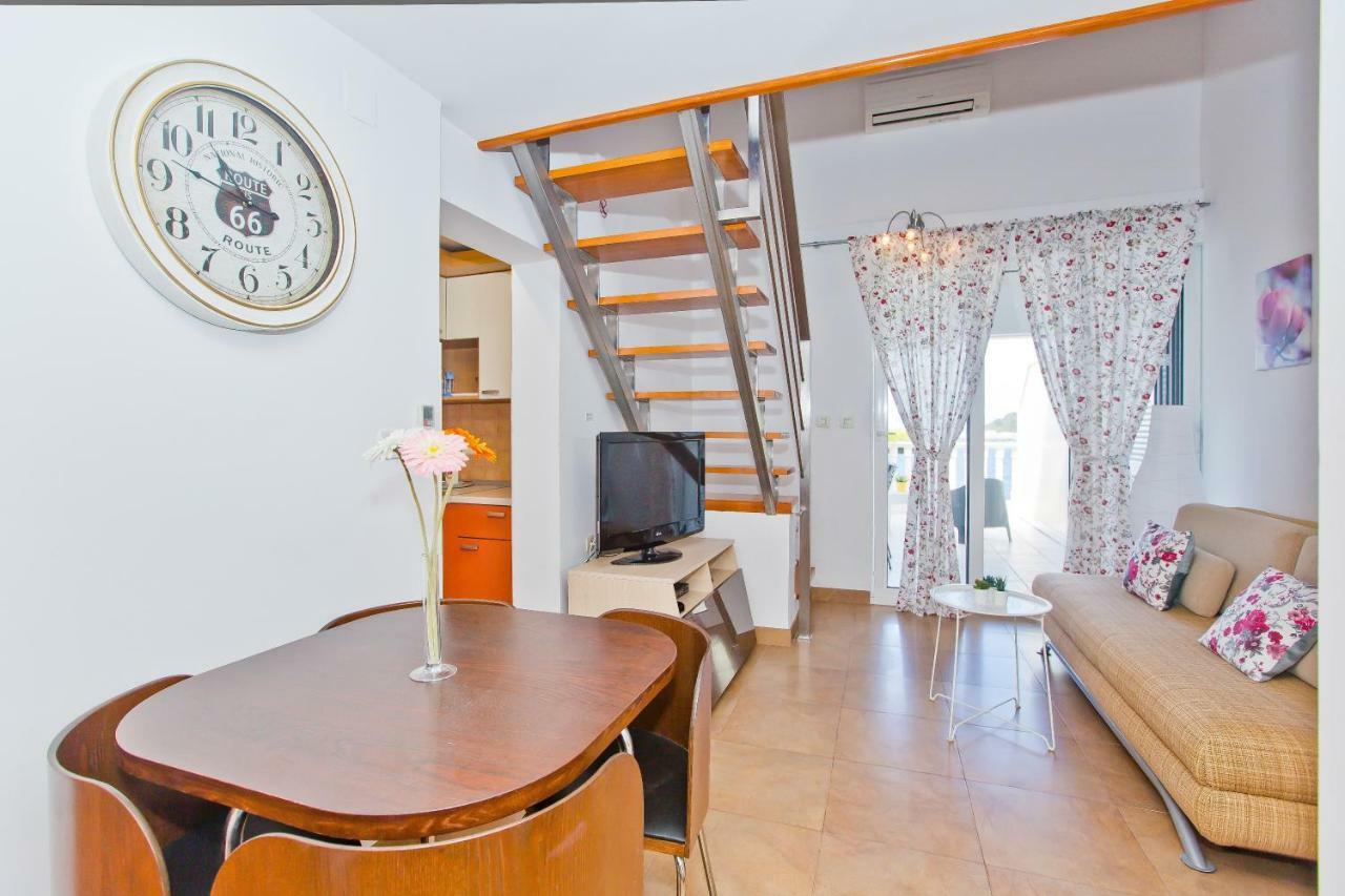 Luxury Bellavista Amazing Sea Holidays With Private Beach & Parking Milna  Zewnętrze zdjęcie