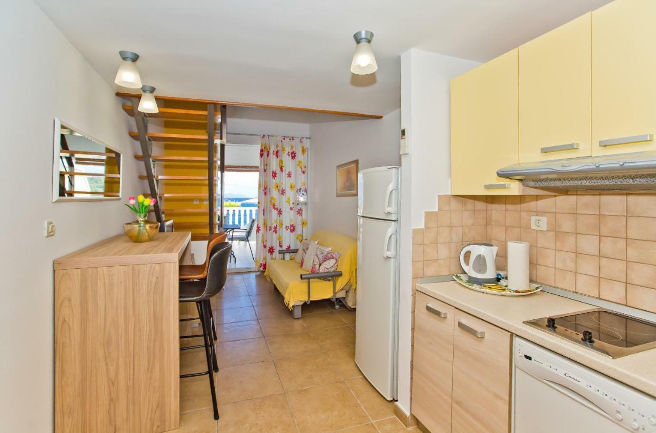 Luxury Bellavista Amazing Sea Holidays With Private Beach & Parking Milna  Zewnętrze zdjęcie
